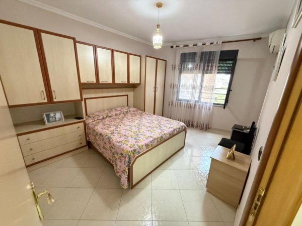 Tirane, jepet me qera apartament 1+1 Kati 7, 600 € 