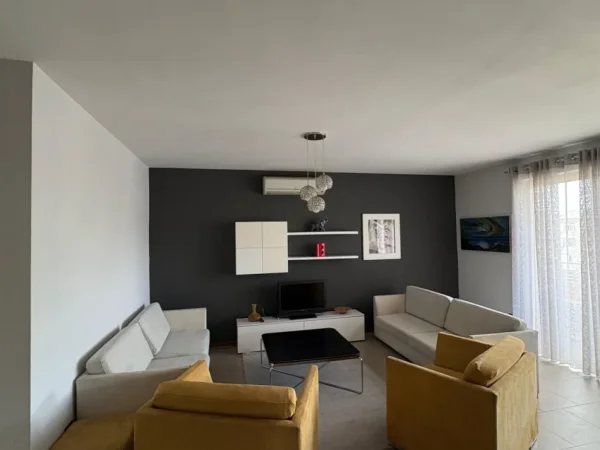 Tirane, jepet me qera apartament 2+1 Kati 6, 78 m² 600 € (Shkolla e Baletit)
