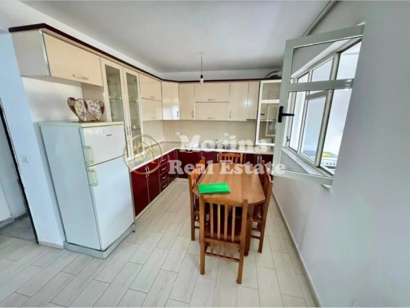Tirane, jepet me qera apartament 2+1 Kati 5, 94 m² 400 € (KTHESA E KAMEZES, Kompleksi Malajzan)