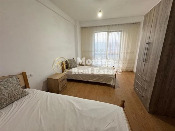 Tirane, jepet me qera apartament 2+1 Kati 3, 120 m² 450 € (Rruga 5 Maj)