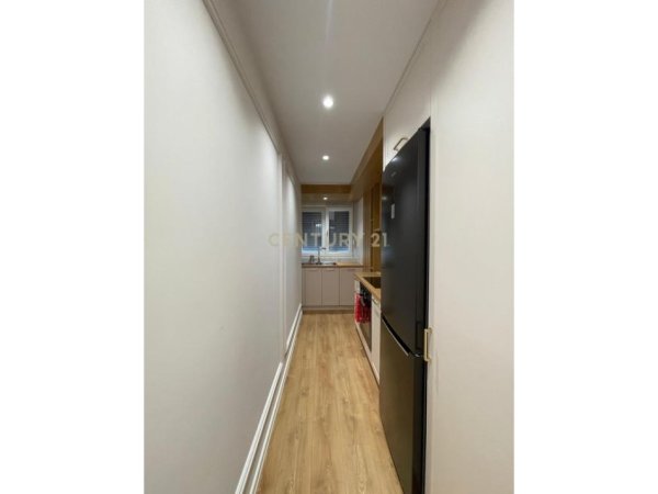 Tirane, jepet me qera apartament 1+1 Kati 1, 60 m² 650 € (Irfan Tomini)