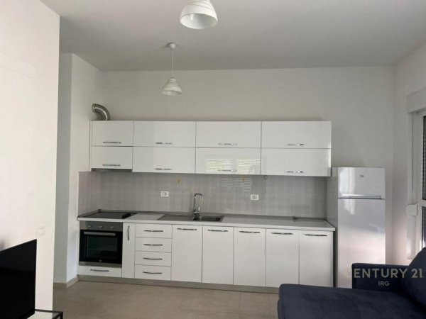 Tirane, jepet me qera apartament 2+1 Kati 5, 75 m² 500 € (Kompleksi Mangalem)