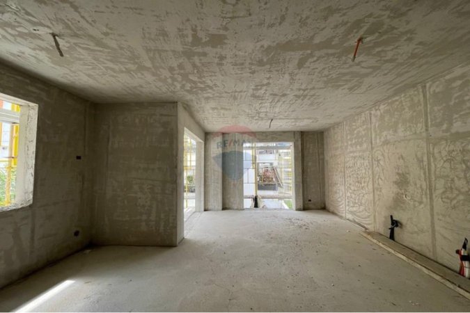 Tirane, shitet apartament 1+1 , 85 m² 169.500 € (Liqeni i Thate)