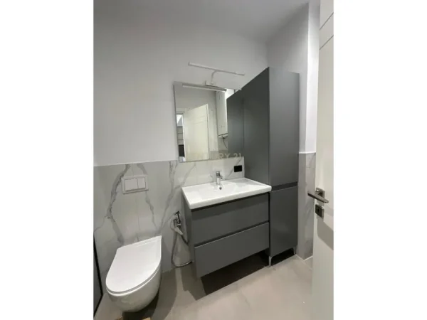 Tirane, jepet me qera apartament 1+1+Aneks+Ballkon Kati 9, 78 m² 750 € (Golden Residence)