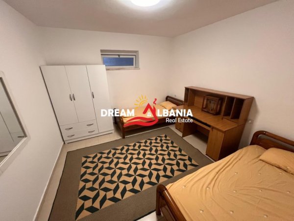 Tirane, jepet me qera apartament 2+1 , 80 m² 650 € (tek Rruga e Durresit prane Gjimnazit Qemal Stafa)