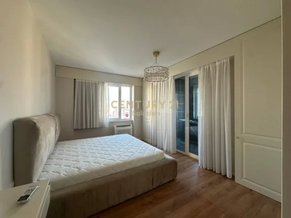 Tirane, jap me qera apartament 2+1+Aneks+Ballkon Kati 8, 108 m² 950 € (Kompleksi Star)