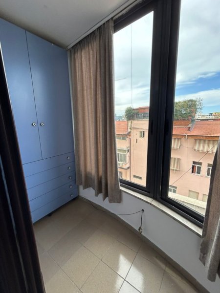 Tirane, jepet me qera apartament 2+1 Kati 6, 113 m² 900 € (BULEVARDI ZOGU 1)
