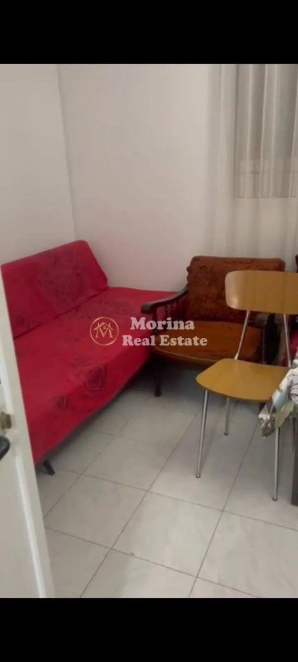 Tirane, jepet me qera shtepi 1+1 Kati 1, 60 m² 400 € (Rruga Haxhi Hysen Dalliu, Stacioni i Trenit)