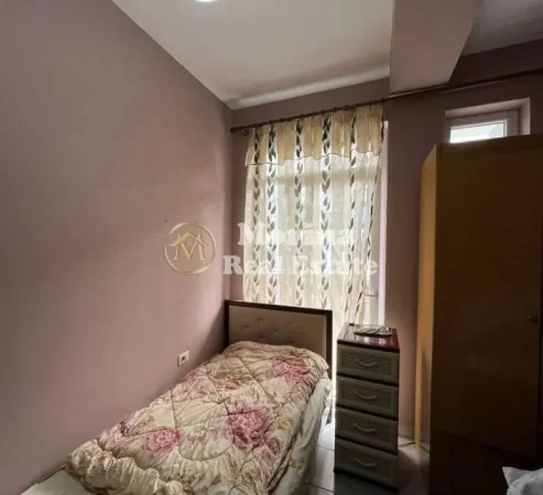 Tirane, shitet shtepi 3 Katshe , 210 m² 450.000 € (Shkolla e Baletit)