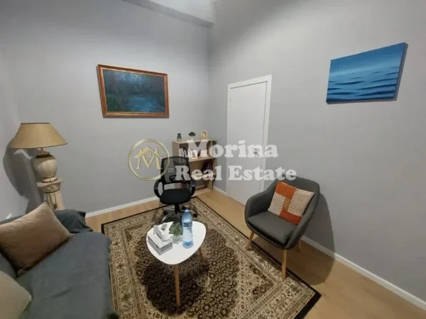 Tirane, shitet shtepi 3 Katshe , 210 m² 450.000 € (Shkolla e Baletit)