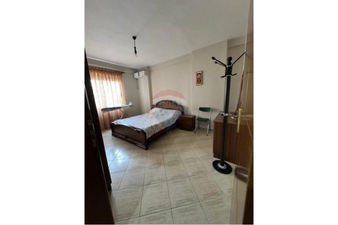 Tirane, shitet apartament 2+1+Ballkon , 103 m² 165.000 € 