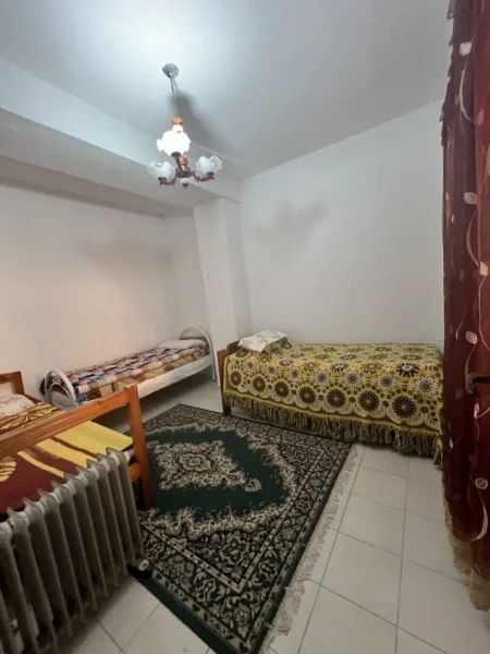 Tirane, jepet me qera apartament Kati 0, 102 m² 500 € (Tek Universiteti Mjeksis)