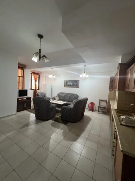 Tirane, jepet me qera apartament Kati 0, 102 m² 500 € (Tek Universiteti Mjeksis)