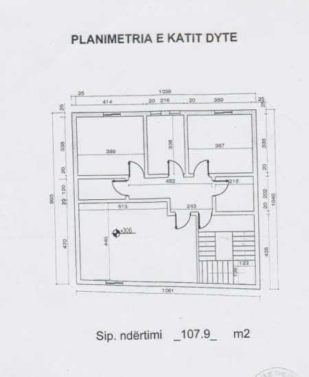 Tirane, jepet me qera apartament 2+1 Kati 3, 120 m² 700 € (Rrugen e Dibres)