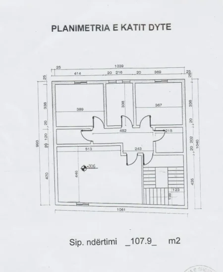 Tirane, jepet me qera apartament 2+1 Kati 3, 120 m² 700 € (Rrugen e Dibres)