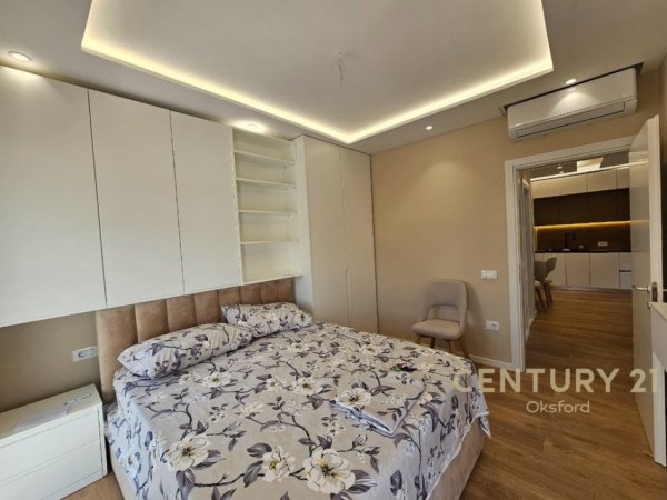 Tirane, jepet me qera apartament 2+1 Kati 7, 84 m² 700 € (LAPRAK)