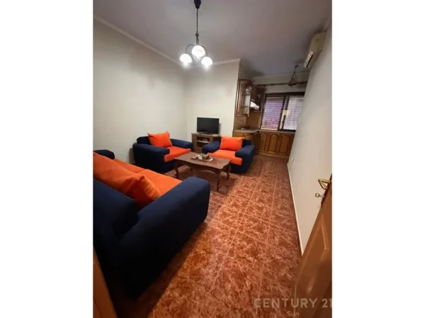 Tirane, jepet me qera apartament 1+1 Kati 6, 60 m² 450 € 