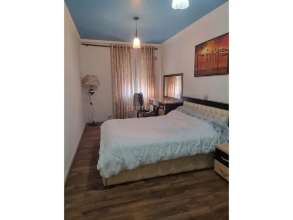 Tirane, shitet apartament 2+1 Kati 6, 88 m² 177.000 € (Parku)