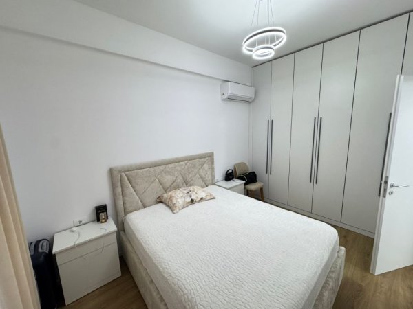 Tirane, jepet me qera apartament 1+1 Kati 2, 400 € 