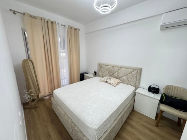 Tirane, jepet me qera apartament 1+1 Kati 2, 400 € 