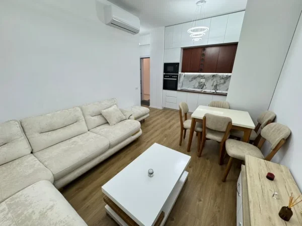 Tirane, jepet me qera apartament 1+1 Kati 2, 400 € 