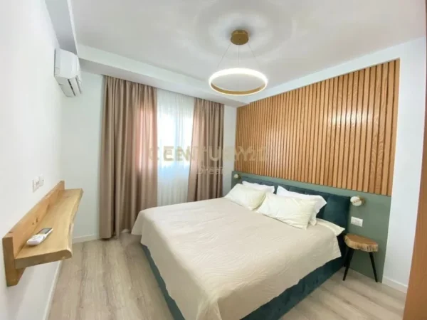 Tirane, jepet me qera apartament 1+1 Kati 6, 60 m² 600 € (Vasil Shanto)