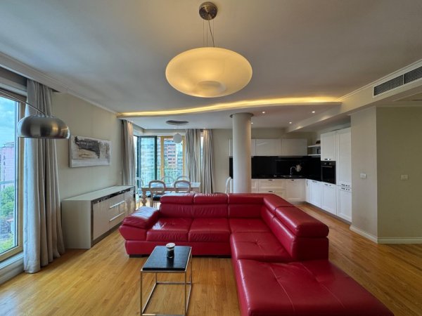 Tirane, jepet me qera apartament 2+1+Aneks+Ballkon Kati 7, 123 m² 1.600 € (blloku)