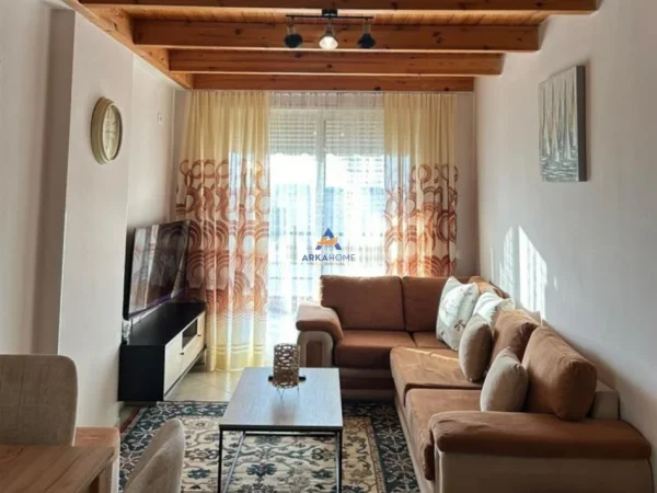 Tirane, jepet me qera apartament duplex 1+1+Aneks+Ballkon Kati 6, 89 m² 54.000 € (FRESK, SHEFQET KUKA)