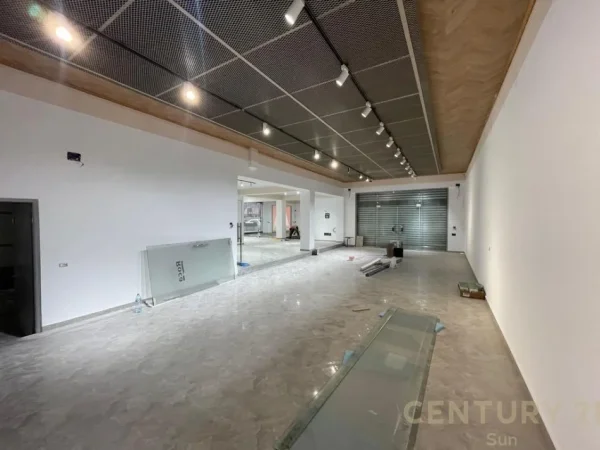 Tirane, jepet me qera ambjent biznesi Kati 0, 484 m² 3.600 € (Astir)