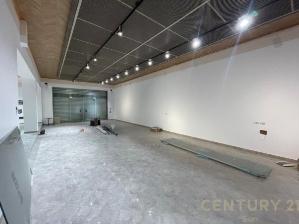 Tirane, jepet me qera ambjent biznesi Kati 0, 484 m² 3.600 € (Astir)