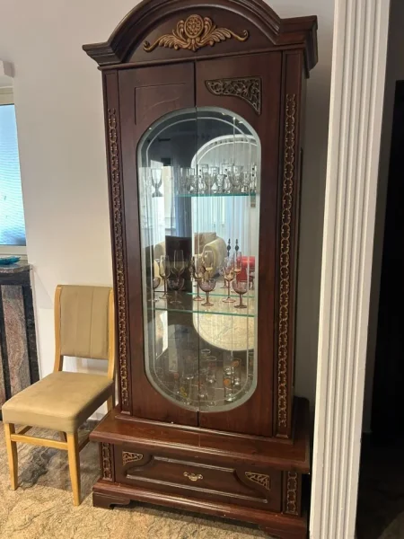 Tirane, jepet me qera apartament 2+1+Ballkon Kati 6, 113 m² 800 € (Qender)