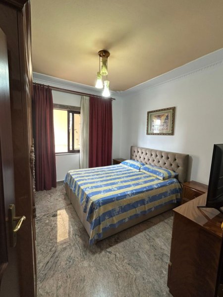 Tirane, jepet me qera apartament 2+1+Ballkon Kati 6, 113 m² 900 € (Qender)