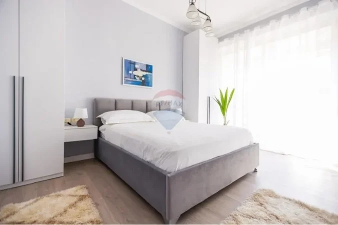 Tirane, jepet me qera apartament 1+1+Ballkon , 64 m² 700 € 