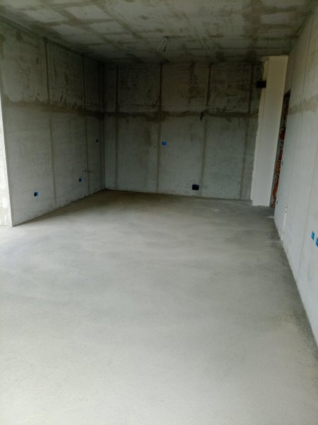 Tirane, shitet apartament 2+1+Ballkon, Kati 4, sipërfaqe 112 m²=800 euro/m2 (QENDER KAMEZ)