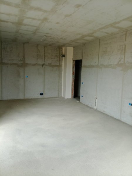 Tirane, shitet apartament 2+1+Ballkon, Kati 4, sipërfaqe 112 m²=800 euro/m2 (QENDER KAMEZ)