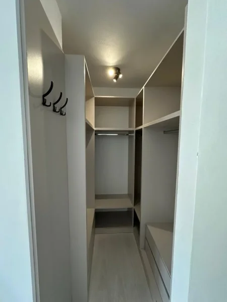 Tirane, jepet me qera apartament 2+1 , 98 m² 700 € 