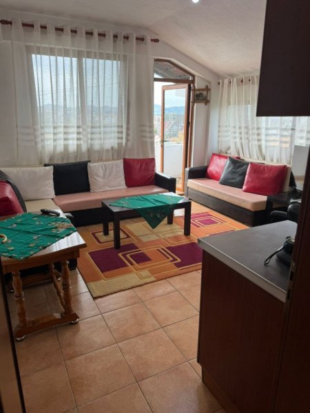 Tirane, jepet me qera Kate Vile, 3+1+Ballkon Kati 3, 120 m² 450 € (Kodra e Priftit ,Tirane)