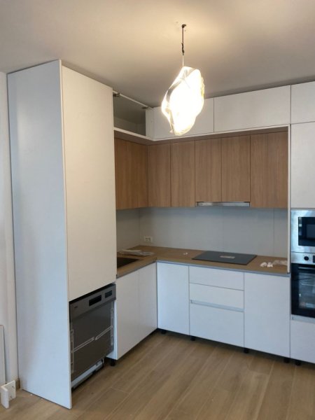 🏡 Jepet me Qera Ap 1+1 ne Pazarin e Ri – FRINGO E RE NE PROCES MOBILIMI ---  550 €