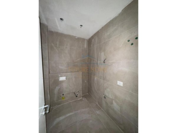 Tirane, shitet apartament 1+1+Ballkon Kati 7, 70 m² 133.000 € (Bulevardi i Ri)