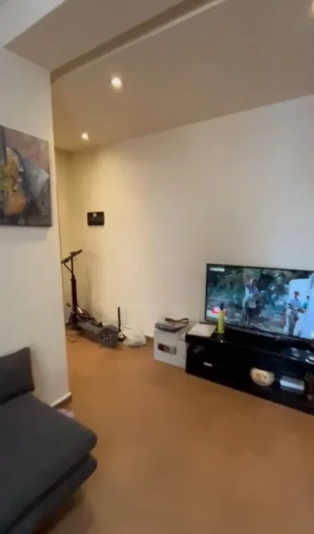 Tirane, jepet me qera apartament 3+1+Ballkon Kati 5, 100 m² 800 € (ZOGU I ZI)