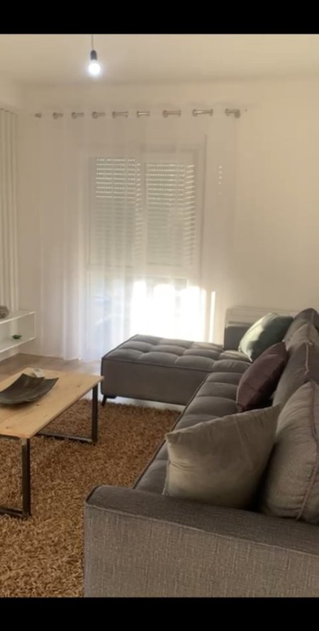 Tirane, jepet me qera apartament 2+1+Ballkon Kati 3, 95 m² 500 € (Univers City 2+1+post parkimi I sapomobiluar)