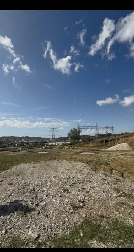 Tirane, shitet toke , 1.500 m² 120.000 € (Kashar 1500m2 Toke Me Hipoteke Per Shitje Okazion)