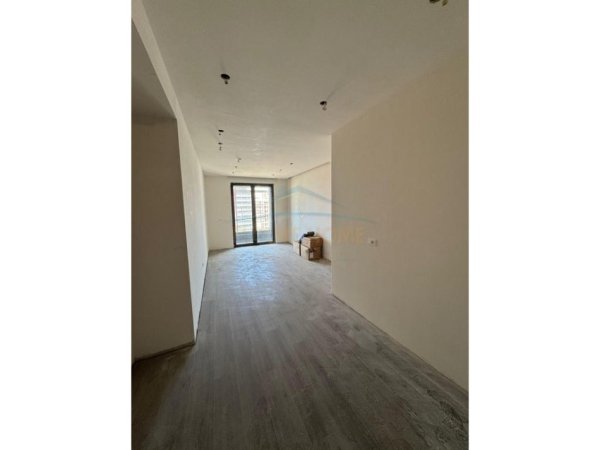 Tirane, shitet apartament 1+1+Ballkon Kati 7, 70 m² 133.000 € 