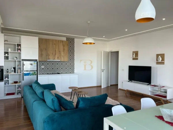 Tirane, jepet me qera apartament 2+1 Kati 9, 125 m² 600 € 