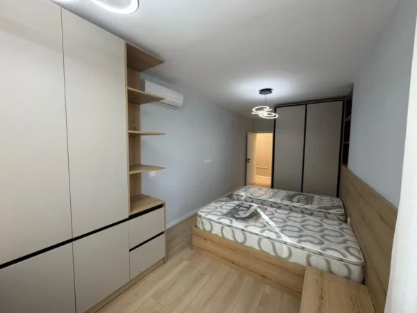 Tirane, shitet apartament 2+1 Kati 1, 93 m² 250.000 € (Myslym Shyri)