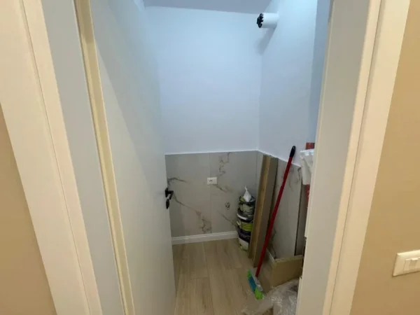 Tirane, shitet apartament 2+1 Kati 1, 93 m² 250.000 € (Myslym Shyri)