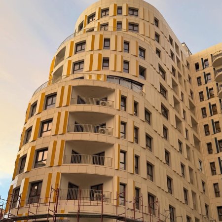 Tirane, shitet apartament 1+1 Kati 10, 73 m² 