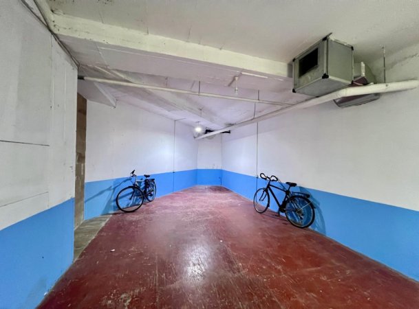 Tirane, jepet me qera magazine Kati -1, 40 m² 300 € (Sulejman Delvina)