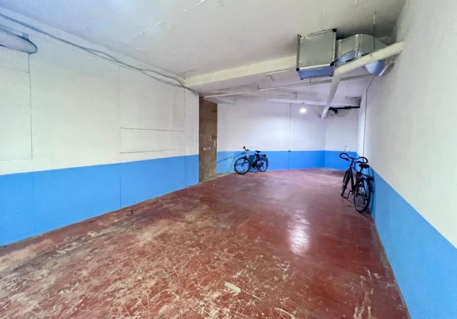 Tirane, jepet me qera magazine Kati -1, 40 m² 300 € (Sulejman Delvina)
