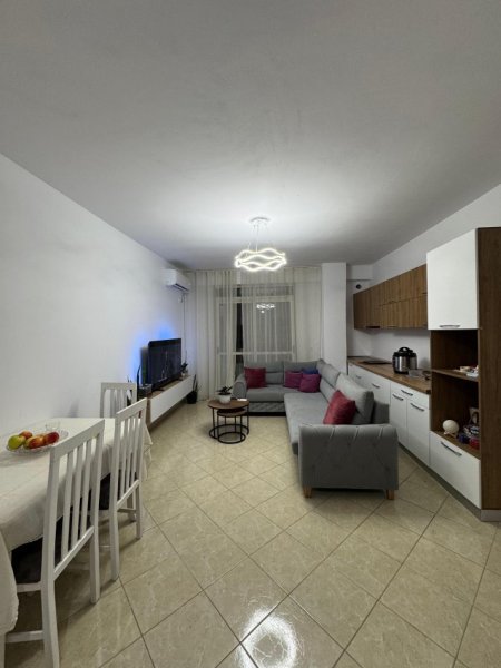 Tirane, shitet apartament 2+1+Ballkon Kati 7, 124 m² 155.000 € (Astir Prane Bohemit Me Hipoteke Okazion)